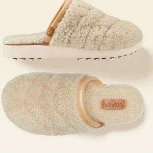 OluKai Pūpū Mua Genuine Shearling Scuff Soft Mule Slipper Women.